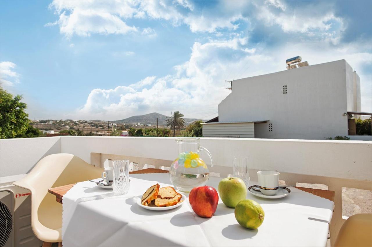 Angelica'S Deluxe Rooms In Adamas Exterior photo