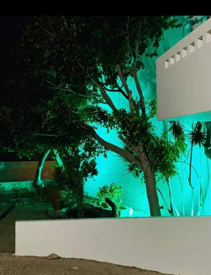 Angelica'S Deluxe Rooms In Adamas Exterior photo