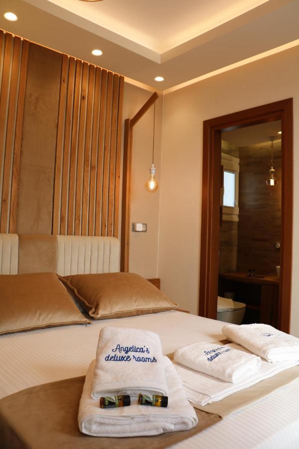 Angelica'S Deluxe Rooms In Adamas Exterior photo